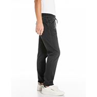 Снимка на REPLAY MEN'S SLIM TAPERED FIT LANNY X-L.I.T.E. JEANS