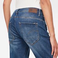 Снимка на G-Star RAW WOMEN'S Arc 3D Low Boyfriend Jeans