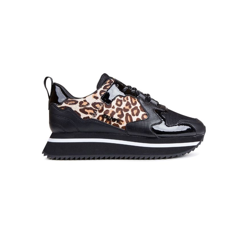 Снимка на CRUYFF WOMEN'S BLAZE