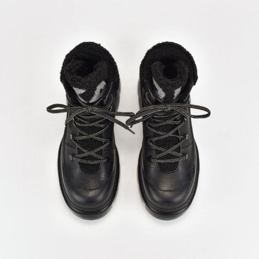 Снимка на KARL LAGERFELD WOMEN'S TREKKA MAX KC WINTER TUMBLE BOOTS