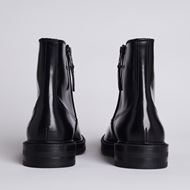 Снимка на KARL LAGERFELD MEN'S KRAFTMAN CHISEL TOE ZIP BOOTS