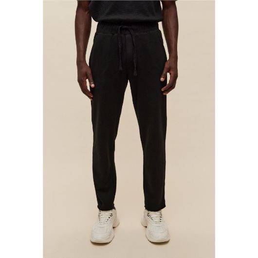 Снимка на DIRTY LAUNDRY MEN'S RAW EDGE SWEATPANTS