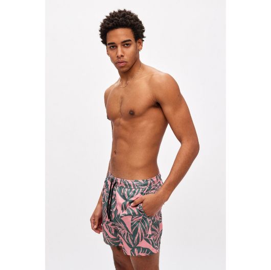 Снимка на DIRTY LAUNDRY MEN'S JUNGLE SWIM SHORTS