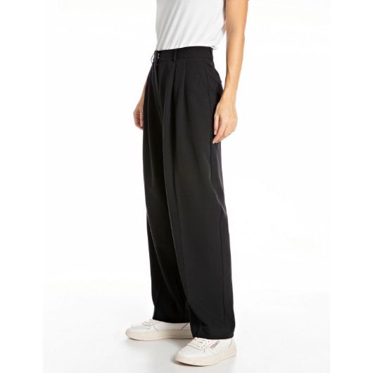 Снимка на REPLAY WOMEN'S MID WAIST RELAXED FIT TROUSERS IN TWILL