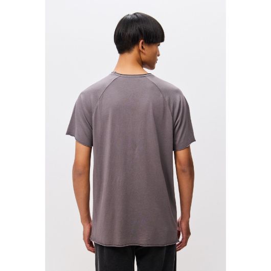 Снимка на DIRTY LAUNDRY MEN'S T-SHIRT WITH RAW EDGES AND RAGLAN SLEEVES