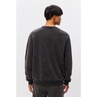 Снимка на DIRTY LAUNDRY MEN'S REGULAR CREWNECK WITH DESTROYS