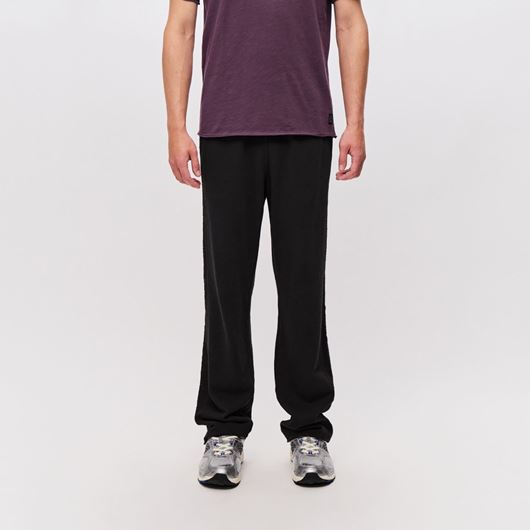 Снимка на DIRTY LAUNDRY MEN'S SWEATPANTS IN LOOSE FIT