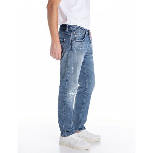 Снимка на REPLAY MEN'S WILLBI REGULAR-FIT JEANS IN 12 OZ RED CAST INDIGO COMFORT DENIM