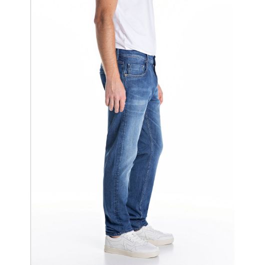 Снимка на REPLAY MEN'S MICKYM SLIM-FIT JEANS IN 10.5 OZ SUPER STRETCH DENIM