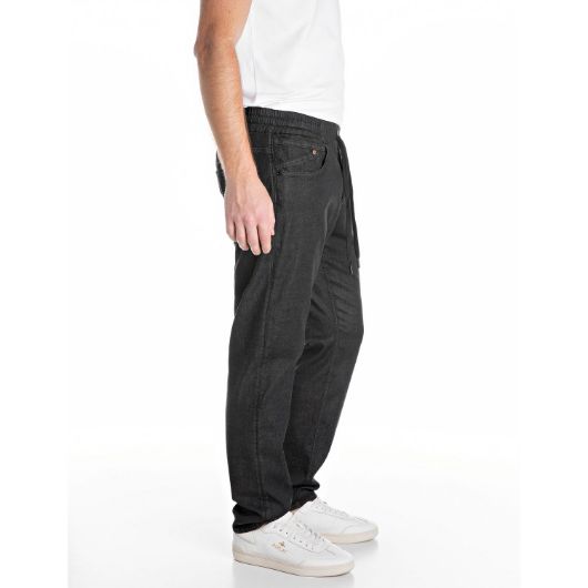 Снимка на REPLAY MEN'S LANNY SLIM TAPERED FIT IN 8 OZ SUPER SOFT STRETCH DENIM