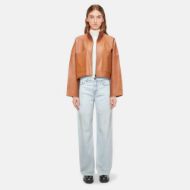 Снимка на DRYKORN WOMEN'S ELSTOW SHORT OVERSIZED BOX JACKET IN NAPPA LEATHER