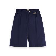 Снимка на SCOTCH&SODA WOMEN'S GABARDINE TWILL A-LINE PLEAT FRONT SHORT IN NAVY