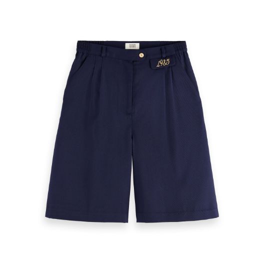 Снимка на SCOTCH&SODA WOMEN'S GABARDINE TWILL A-LINE PLEAT FRONT SHORT IN NAVY