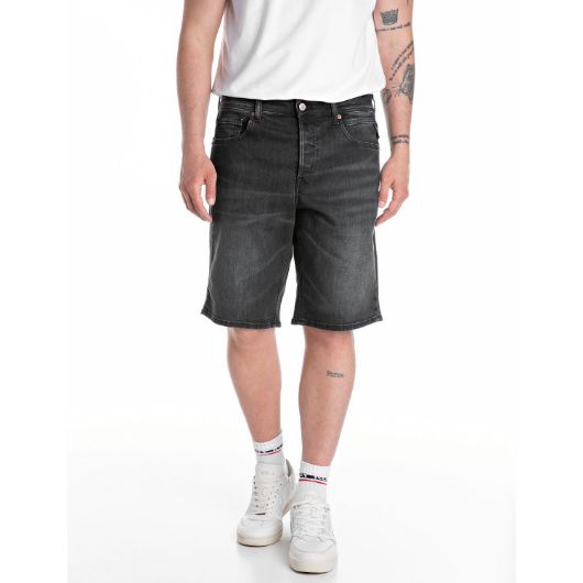 Снимка на REPLAY MEN'S GROVER STRAIGHT-FIT SHORTS IN 10.5 OZ STRETCH DENIM