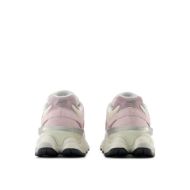 Снимка на NEW BALANCE WOMEN'S 9060