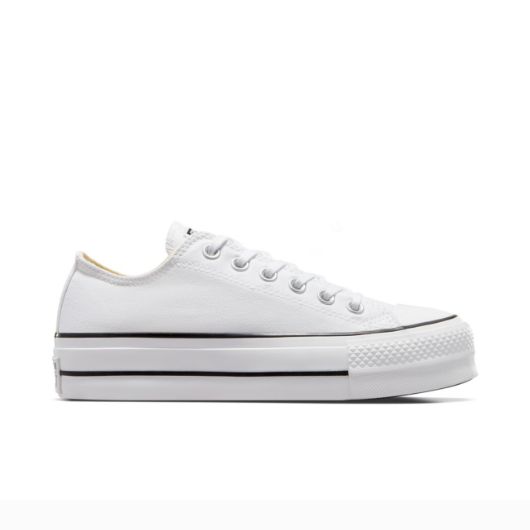 Снимка на CONVERSE WOMEN'S CHUCK TAYLOR ALL STAR CANVAS PLATFORM