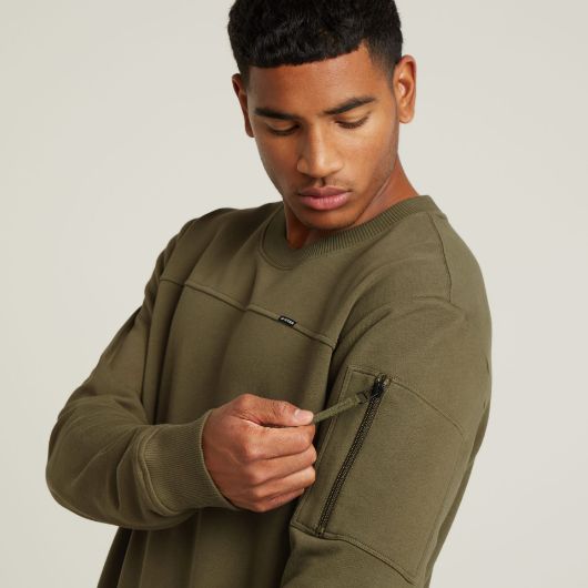 Picture of G-STAR MEN'S SLEEVE POCKET TWEETER IN GREEN 3