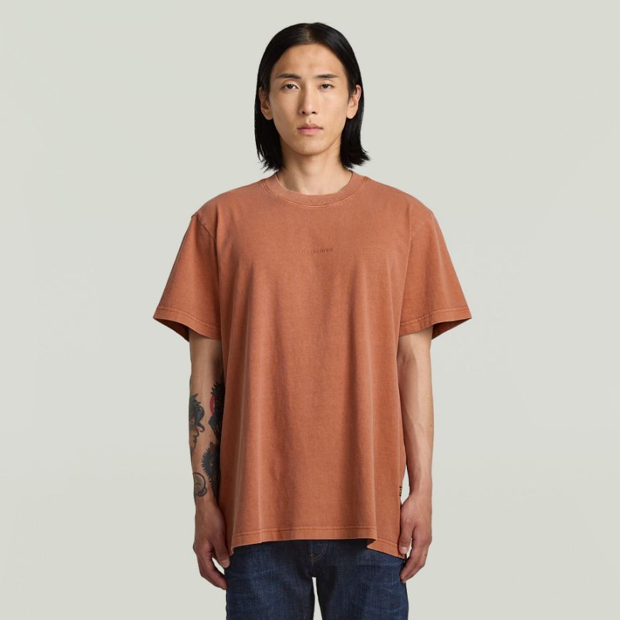 Picture of G-STAR MEN'S OVERDYED CENTER CHEST LOOSE T-SHIRT IN RED