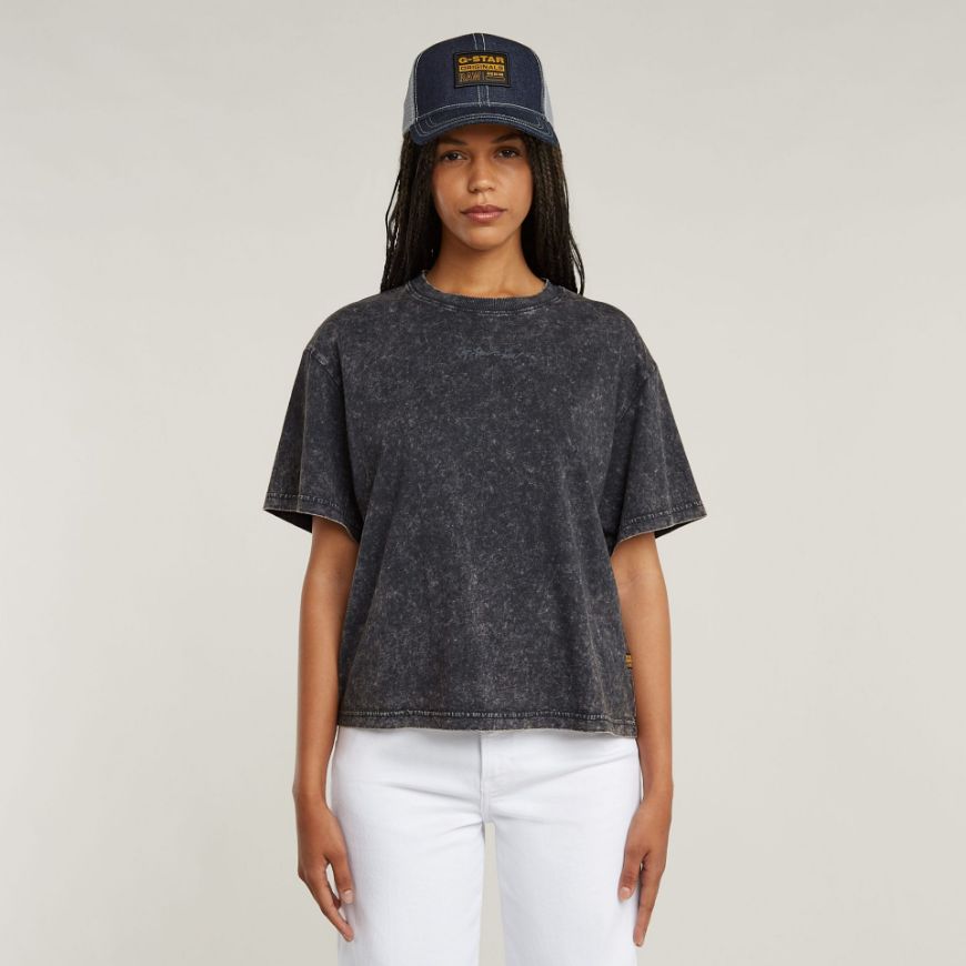 Picture of G-STAR WOMEN'S WASHED G-SCRIPT TOP IN GREY