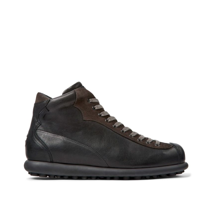 Picture of CAMPER MEN'S PELOTAS ARIEL LEATHER ANKLE BOOTS IN BLACK