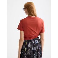 Снимка на SCOTCH&SODA WOMEN'S CHEST ARTWORK REGULAR FIT T-SHIRT IN KETCHUP 5