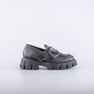 Picture of LOVE MOSCHINO WOMEN'S LOAFERS WITH TASSEL IN BLACK LEATHER 1