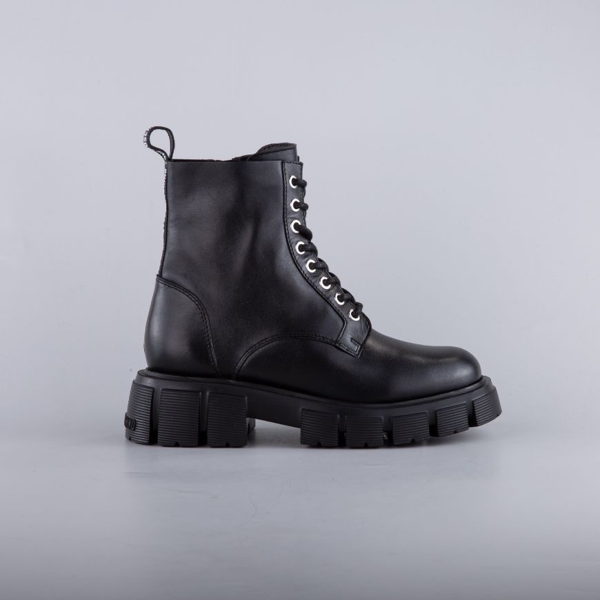 Picture of LOVE MOSCHINO WOMEN'S BOOTS IN BLACK LEATHER