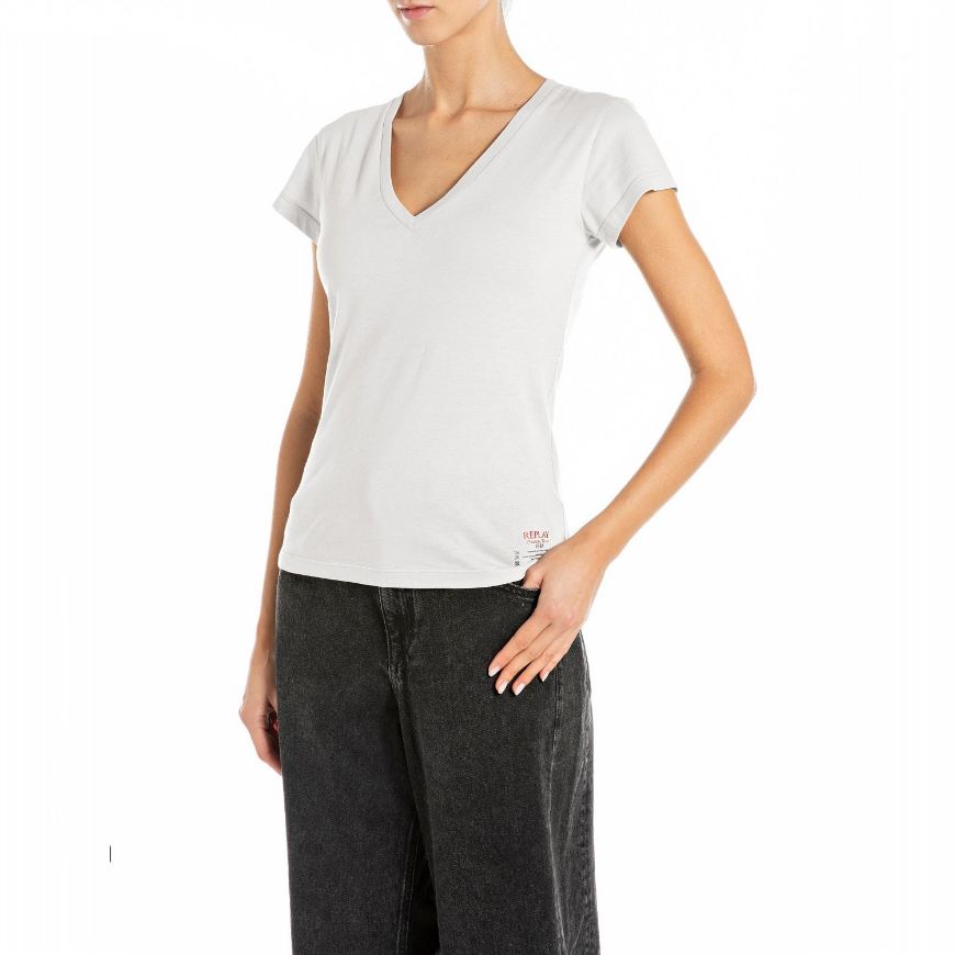 Picture of REPLAY WOMEN'S SKINNY-FIT V-NECK COTTON T-SHIRT IN OFF WHITE