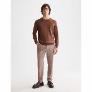 Снимка на SCOTCH&SODA MEN'S SEASONAL CORE - REGULAR FIT ECOVERO BLEND CREWNECK IN MEDIUM BROWN 7