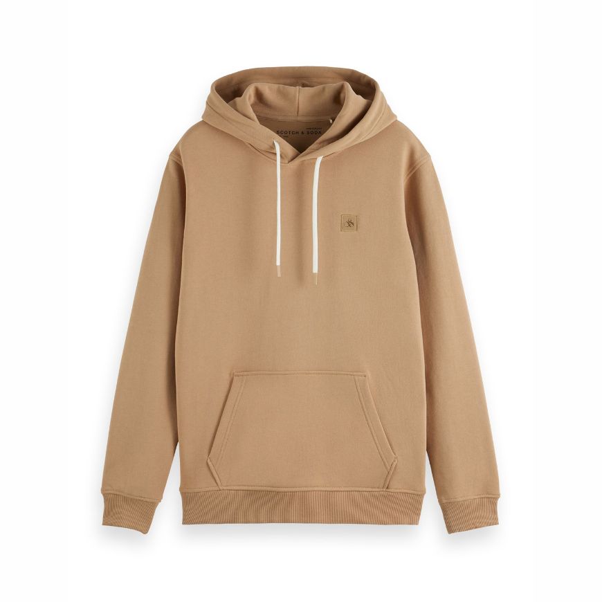 Снимка на SCOTCH&SODA MEN'S SEASONAL CORE - REGULAR FIT LOGO BADGE HOODIE IN MEDIUM BEIGE