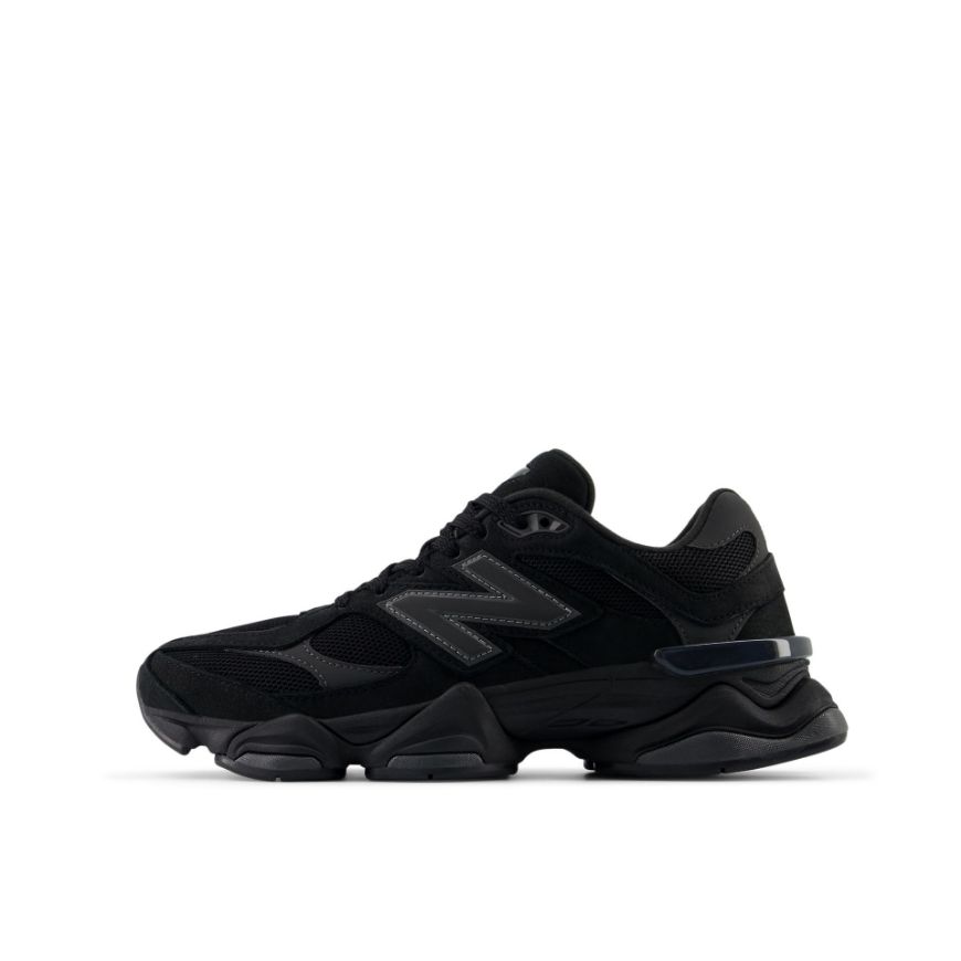 Снимка на NEW BALANCE СПОРТНИ ОБУВКИ 9060 В ЧЕРНО