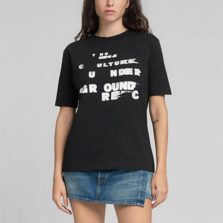 Picture of REPLAY WOMEN'S COTTON T-SHIRT WITH LETTERING PRINT IN BLACK