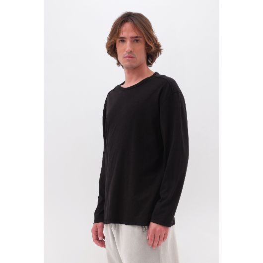 Показвай детайлите за DIRTY LAUNDRY МЪЖКА БЛУЗА OVERSIZED LONGSLEEVE WITH RAW EDGES В ЧЕРНО 2 - FanPoint Снимка на DIRTY LAUNDRY МЪЖКА БЛУЗА OVERSIZED LONGSLEEVE WITH RAW EDGES В ЧЕРНО 2