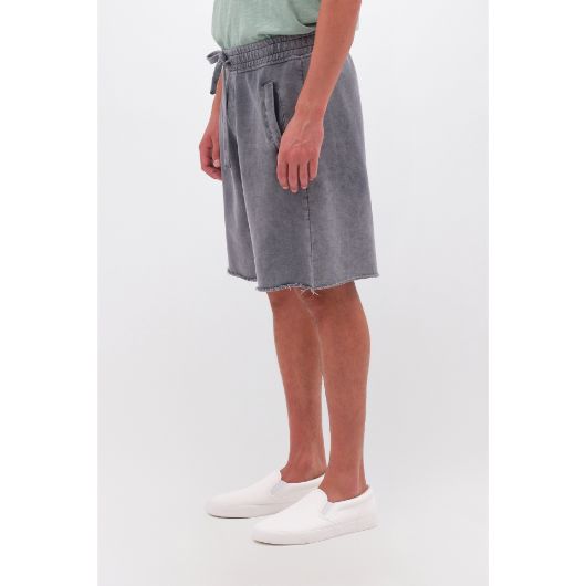 Показвай детайлите за DIRTY LAUNDRY МЪЖКИ БЕРМУДИ RAW EDGES SWEATBERMUDA В СИВО Снимка на DIRTY LAUNDRY МЪЖКИ БЕРМУДИ RAW EDGES SWEATBERMUDA В СИВО