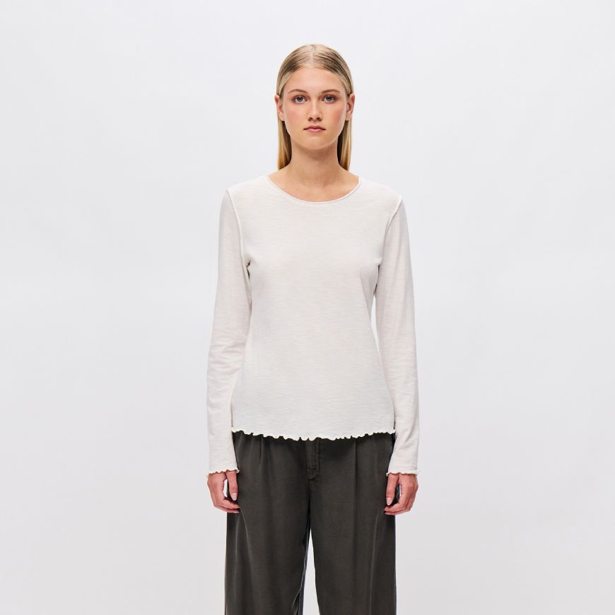 Снимка на DIRTY LAUNDRY ДАМСКА БЛУЗА SLIMFIT LONGSLEEVE WITH REVERSE SEAMS В БЯЛО