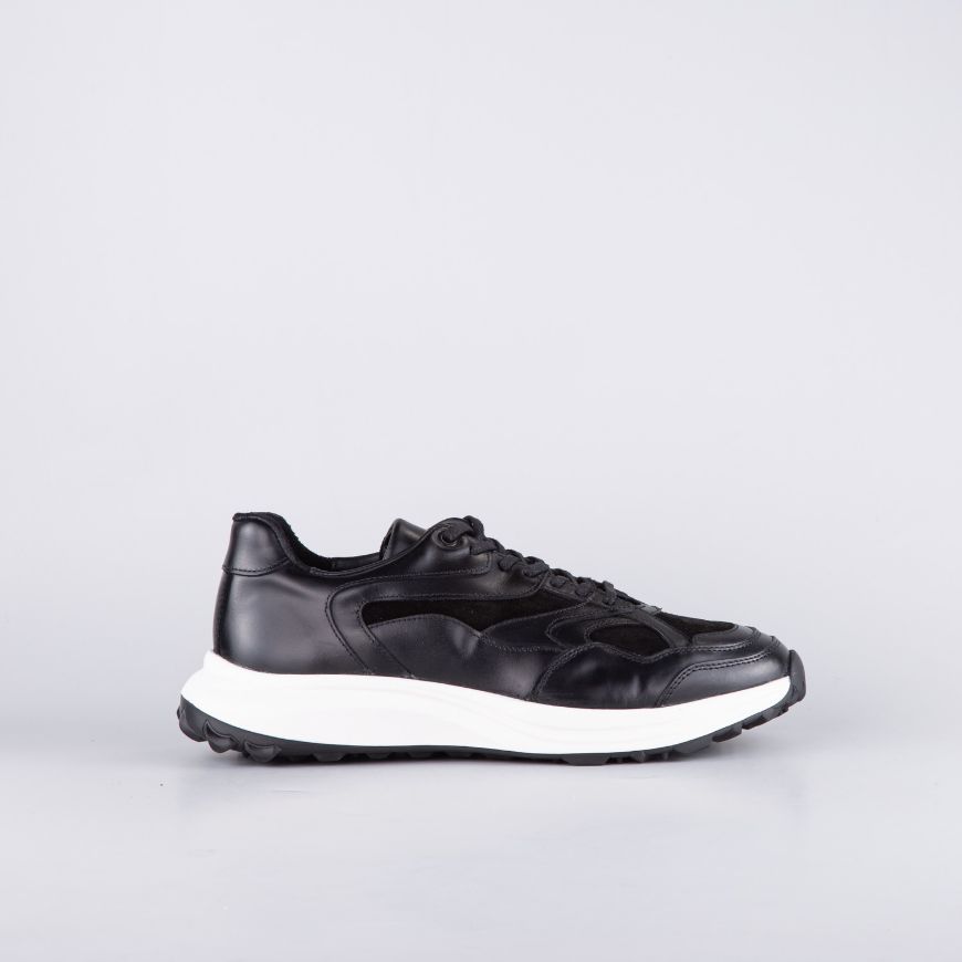 Picture of CERRUTI 1881 MEN'S LEATHER SNEAKERS IN BLACK CSSU01647M