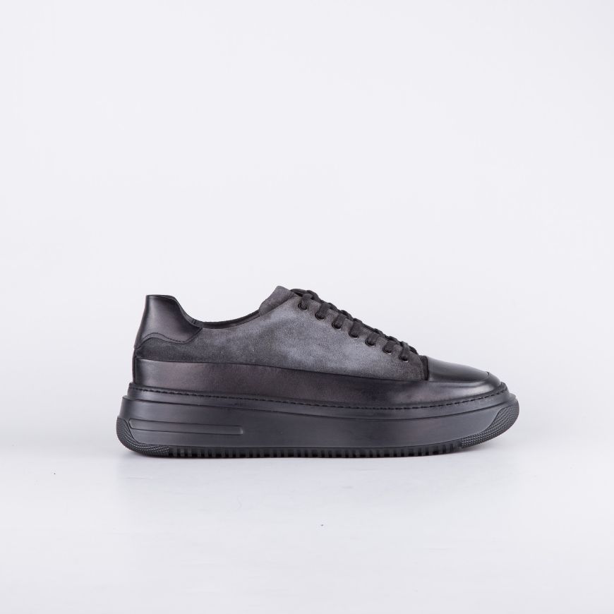 Picture of CERRUTI 1881 MEN'S LEATHER SNEAKERS IN GREY CSSU01657S
