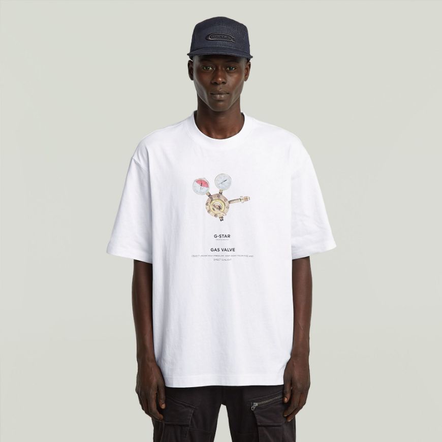 Picture of G-STAR MEN'S ARCHIVE PRINT BOXY T-SHIRT IN WHITE GAS VALVE