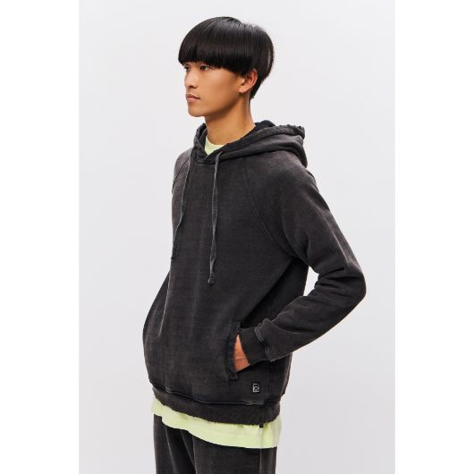 Показвай детайлите за DIRTY LAUNDRY МЪЖКИ СУИТШЪРТ RAGLAN HOODIE WITH DESTROYS В ЧЕРНО 2 - FanPoint Снимка на DIRTY LAUNDRY МЪЖКИ СУИТШЪРТ RAGLAN HOODIE WITH DESTROYS В ЧЕРНО 2