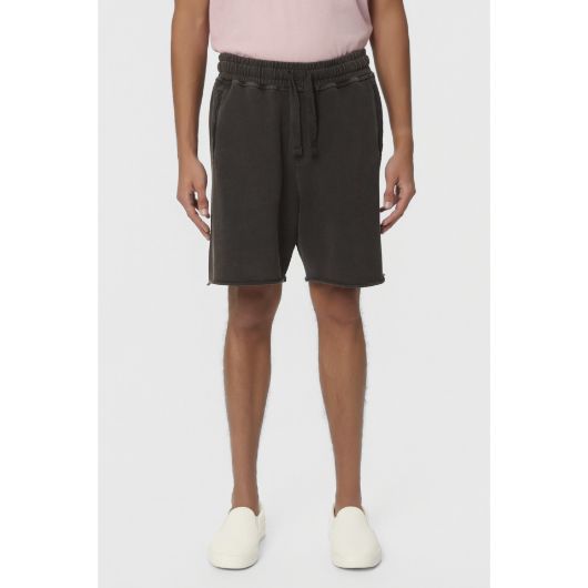 Показвай детайлите за DIRTY LAUNDRY МЪЖКИ БЕРМУДИ RAW EDGES SWEATBERMUDA В ЧЕРНО Снимка на DIRTY LAUNDRY МЪЖКИ БЕРМУДИ RAW EDGES SWEATBERMUDA В ЧЕРНО