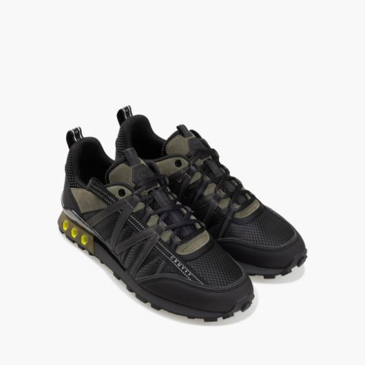 Показвай детайлите за CRUYFF МЪЖКИ СПОРТНИ ОБУВКИ FEARIA HEX-TECH В ЗЕЛЕНО/ЧЕРНО 3 - FanPoint Снимка на CRUYFF МЪЖКИ СПОРТНИ ОБУВКИ FEARIA HEX-TECH В ЗЕЛЕНО/ЧЕРНО 3