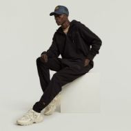 Picture of G-STAR MEN'S SCRIPT SWEAT PANTS IN BLACK 4