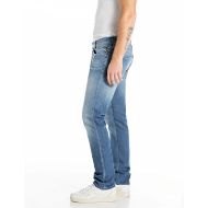 Picture of REPLAY MEN'S ROCCO COMFORT-FIT JEANS 11.5 OZ INDIGO STRETCH DENIM IN MEDIUM BLUE 4