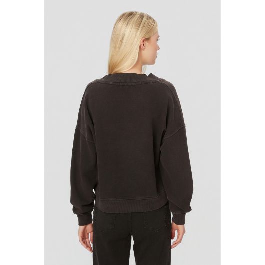 Показвай детайлите за DIRTY LAUNDRY ДАМСКИ СУИТШЪРТ RELAXED V-NECK CREWNECK В ЧЕРНО 3 - FanPoint 3 - FanPoint Снимка на DIRTY LAUNDRY ДАМСКИ СУИТШЪРТ RELAXED V-NECK CREWNECK В ЧЕРНО 3 3
