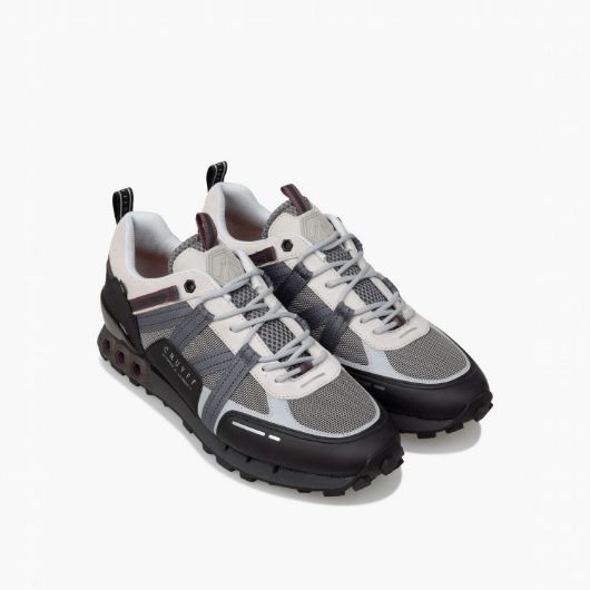 Показвай детайлите за CRUYFF МЪЖКИ СПОРТНИ ОБУВКИ INTERLACE HEX-TECH // MONTSERRAT В СИВО/ЧЕРВЕНО 3 - FanPoint Снимка на CRUYFF МЪЖКИ СПОРТНИ ОБУВКИ INTERLACE HEX-TECH // MONTSERRAT В СИВО/ЧЕРВЕНО 3