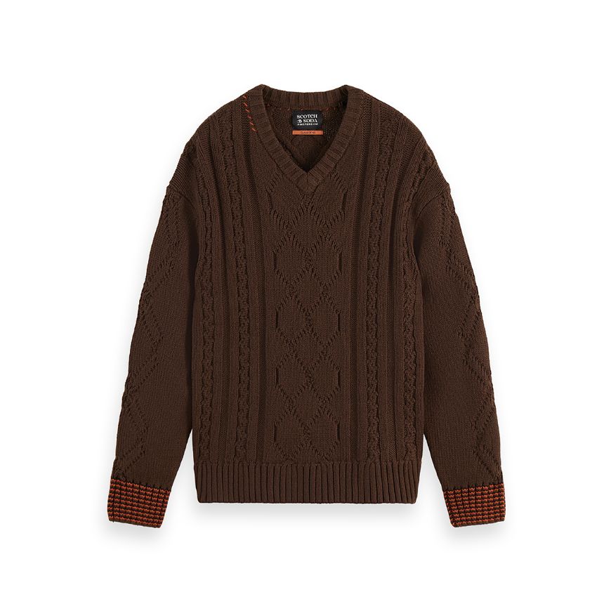 Снимка на SCOTCH&SODA MEN'S V-NECK CHUNKY CABLE LOOSE FIT PULLOVER IN DARK BROWN