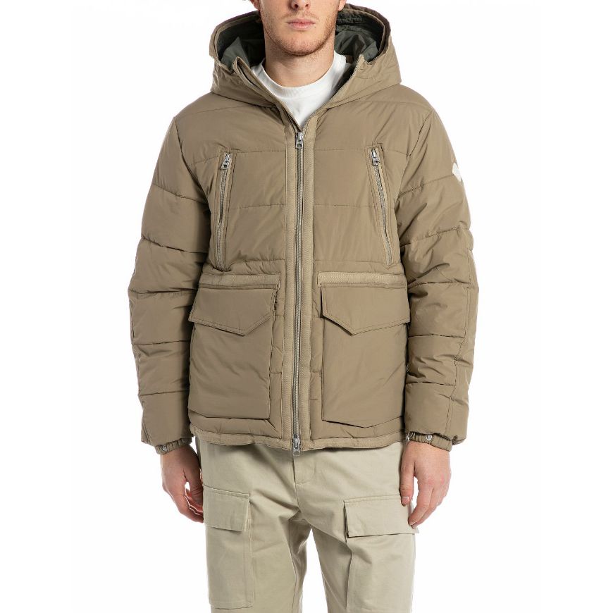 Снимка на REPLAY МЪЖКО ЯКЕ RECYCLED NYLON TASLAN JACKET В СВЕТЛОКАФЕН ЦВЯТ