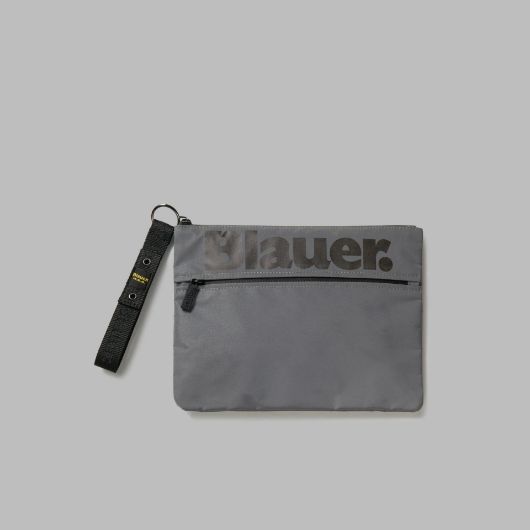 Показвай детайлите за BLAUER МЪЖКА РЪЧНА ЧАНТА CONEY04 В СРЕБРИСТО Снимка на BLAUER МЪЖКА РЪЧНА ЧАНТА CONEY04 В СРЕБРИСТО