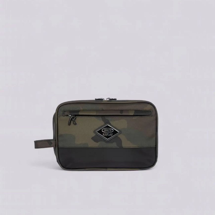 Снимка на REPLAY BRIC`S НЕСЕСЕР URBAN TRAVEL KIT В ЗЕЛЕН КАМУФЛАЖ