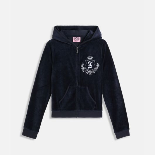 Показвай детайлите за JUICY COUTURE ДАМСКИ ВТАЛЕН СУИТШЪРТ ОТ КАДИФЕ С БРОДЕРИЯ HOUSE OF JUICY В ТЪМНОСИНЬО 1 - FanPoint Снимка на JUICY COUTURE ДАМСКИ ВТАЛЕН СУИТШЪРТ ОТ КАДИФЕ С БРОДЕРИЯ HOUSE OF JUICY В ТЪМНОСИНЬО 1